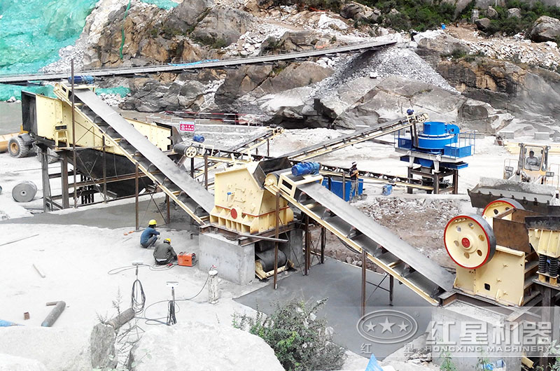 石頭破碎生產線現(xiàn)場圖 石頭破碎生產線現(xiàn)場圖