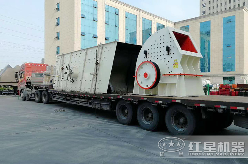 整套重錘破機(jī)裝車發(fā)貨現(xiàn)場 整套重錘破機(jī)裝車發(fā)貨現(xiàn)場