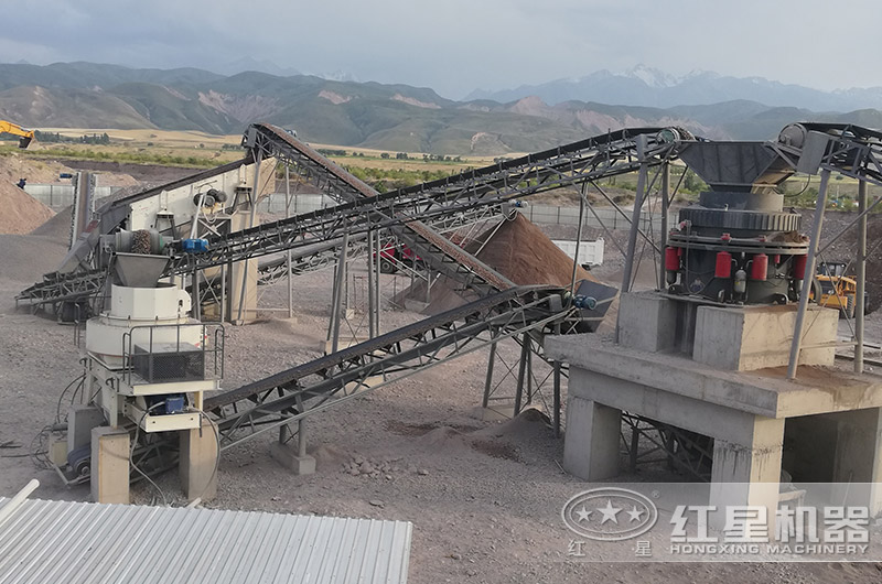 小型制砂機現(xiàn)場 小型制砂機現(xiàn)場