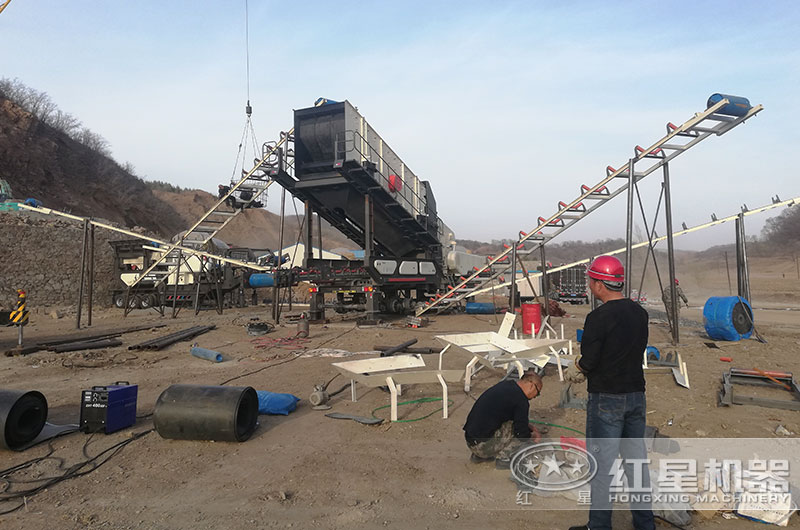 車(chē)載式移動(dòng)破石機(jī)簡(jiǎn)單安裝便可進(jìn)行作業(yè)