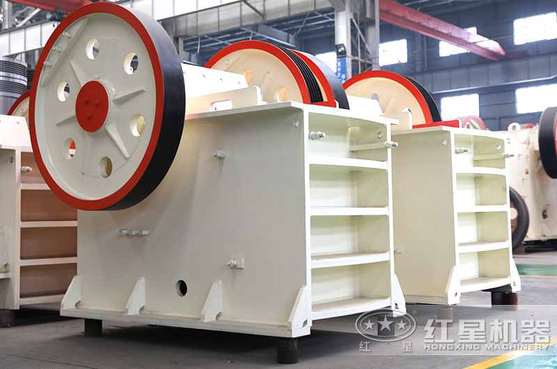 PE-500×750顎式破碎機設(shè)備圖