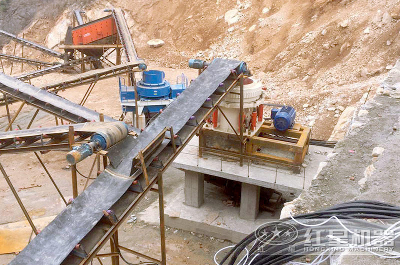 時產(chǎn)200噸石料生產(chǎn)現(xiàn)場 時產(chǎn)200噸石料生產(chǎn)現(xiàn)場