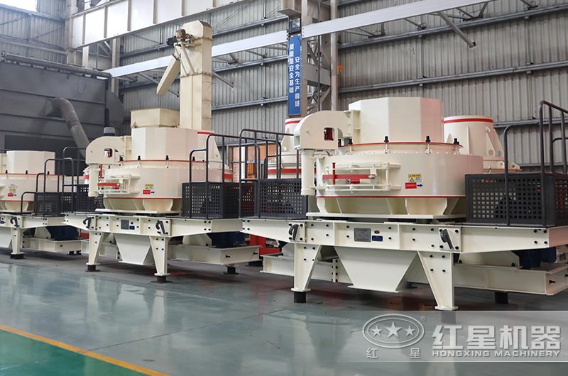 沖擊式破碎機(jī)車間實(shí)拍圖
